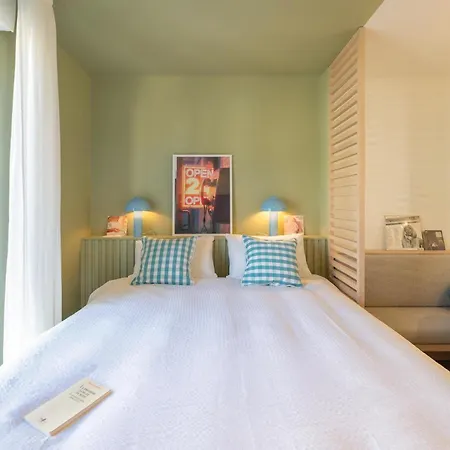 Bikube Coliving - Centre Lumiere Szálloda