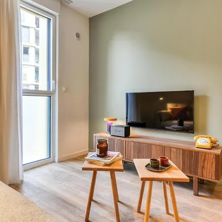 Hotel Bikube Coliving - Centre Lumiere 4*