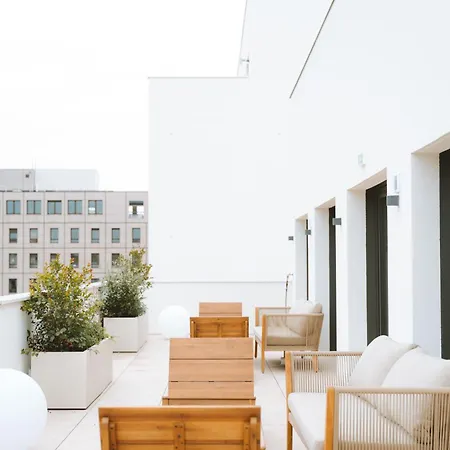 Bikube Coliving - Centre Lumiere Szálloda