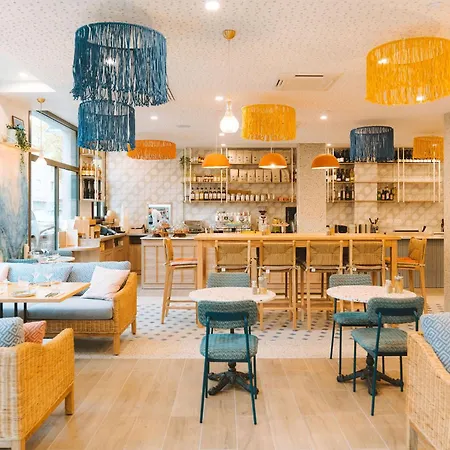 Bikube Coliving - Centre Lumiere Szálloda 4*